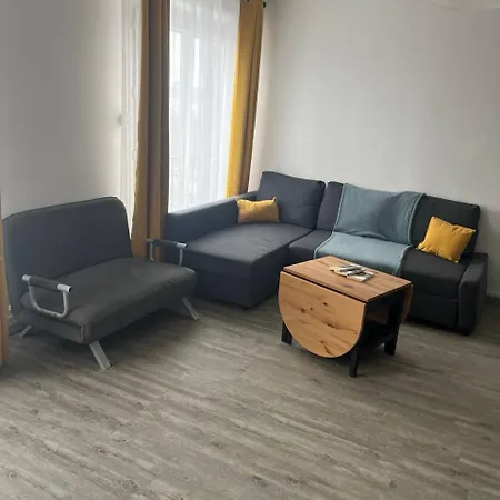 Grand Pour Max 11 Personnes * Brest