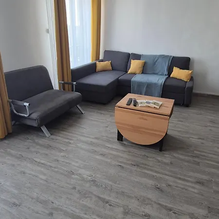 Grand Pour Max 11 Personnes Brest